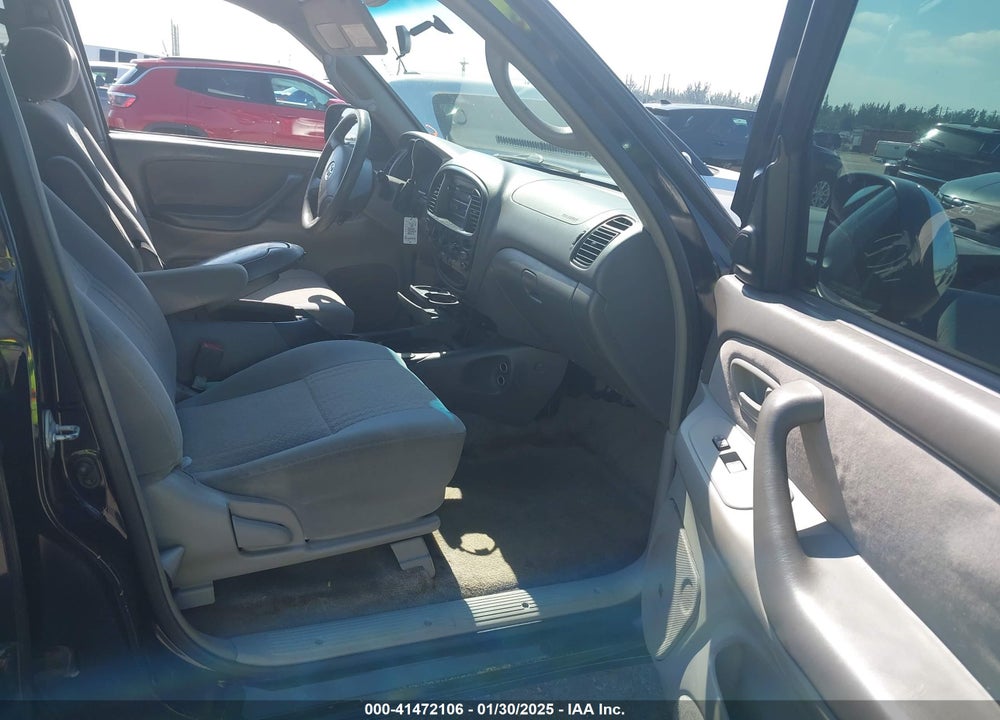 2004 TOYOTA TUNDRA SR5 V8 VIN: 5TBET34134S437729