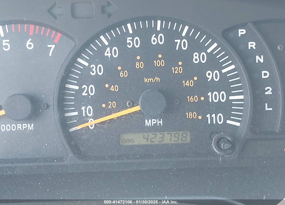 2004 TOYOTA TUNDRA SR5 V8 VIN: 5TBET34134S437729