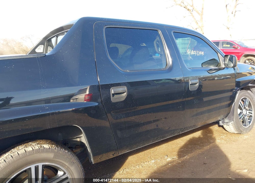 2014 HONDA RIDGELINE VIN: 5FPYK1F77EB001654