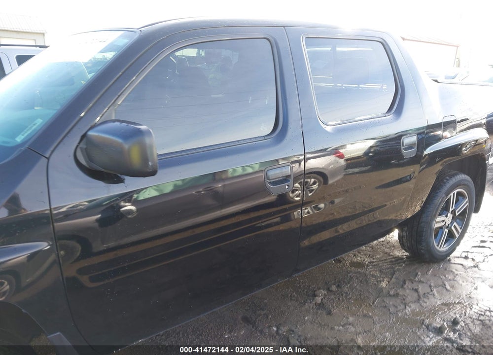 2014 HONDA RIDGELINE VIN: 5FPYK1F77EB001654