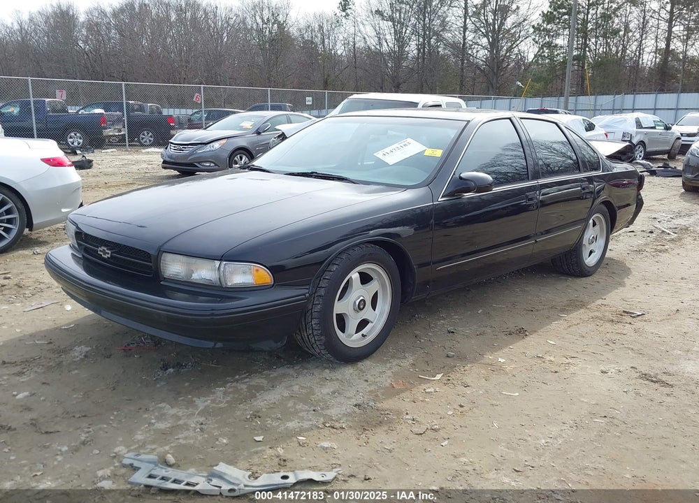 1996 CHEVROLET CAPRICE / IMPALA CLASSIC SS VIN: 1G1BL52PXTR144185