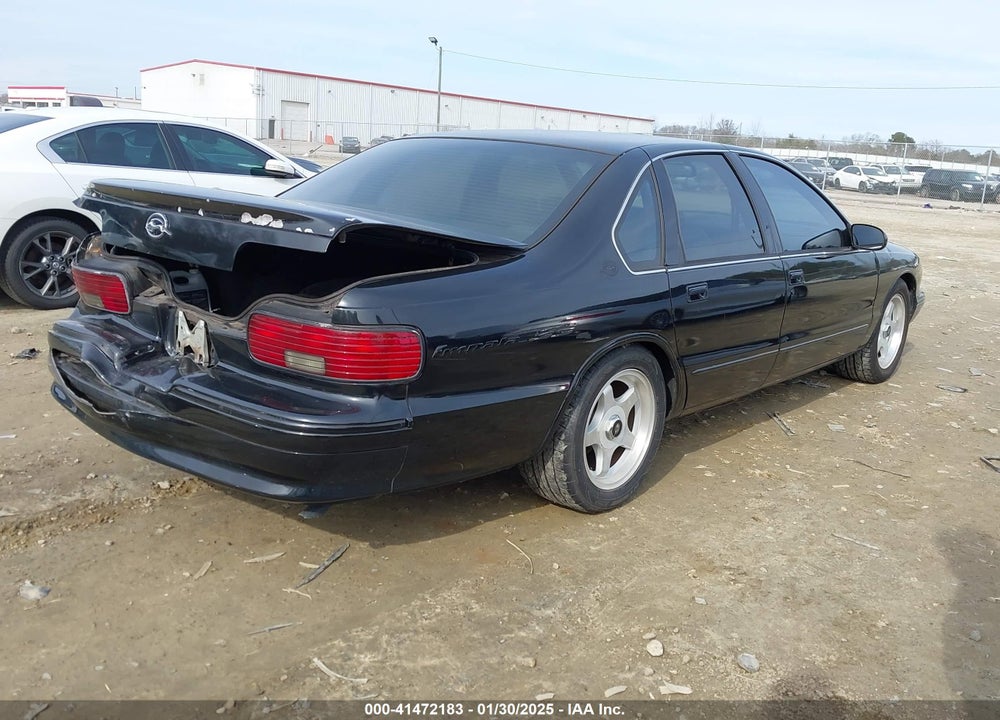 1996 CHEVROLET CAPRICE / IMPALA CLASSIC SS VIN: 1G1BL52PXTR144185
