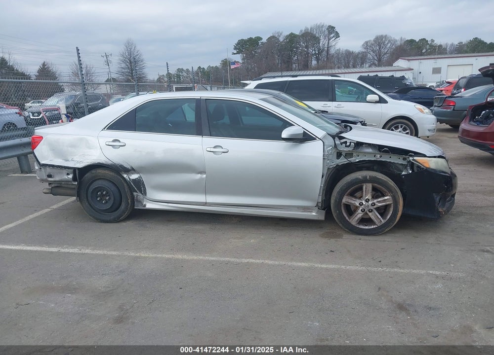 2013 TOYOTA CAMRY SE VIN: 4T1BF1FK2DU253434