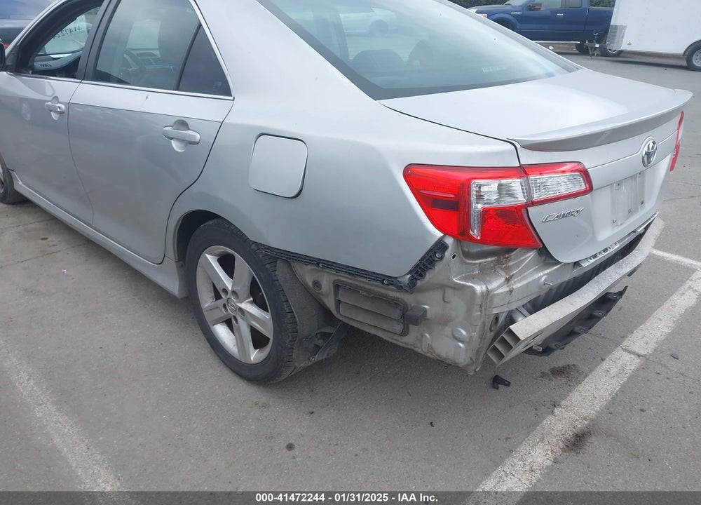 2013 TOYOTA CAMRY SE VIN: 4T1BF1FK2DU253434