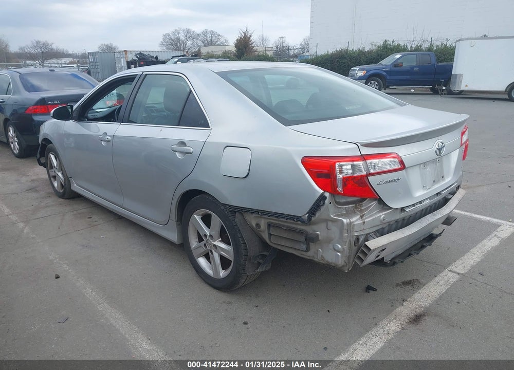 2013 TOYOTA CAMRY SE VIN: 4T1BF1FK2DU253434
