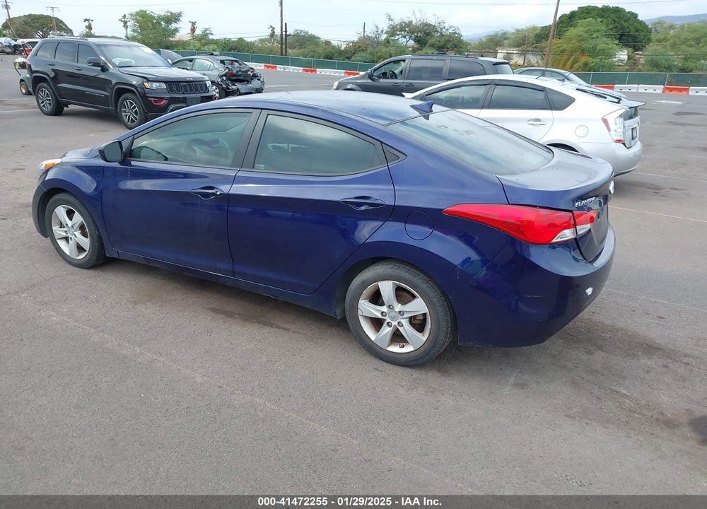 2013 HYUNDAI ELANTRA VIN: 5NPDH4AE0DH233932