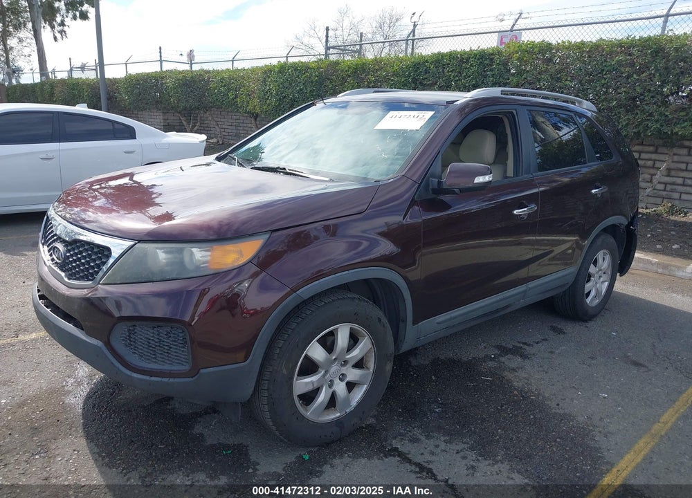 2011 KIA SORENTO LX V6 VIN: 5XYKT4A29BG152301