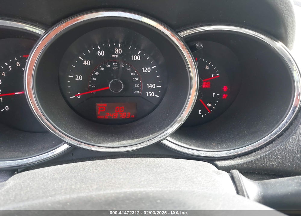 2011 KIA SORENTO LX V6 VIN: 5XYKT4A29BG152301