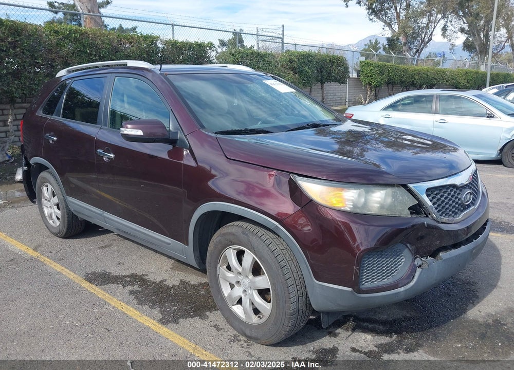 2011 KIA SORENTO LX V6 VIN: 5XYKT4A29BG152301