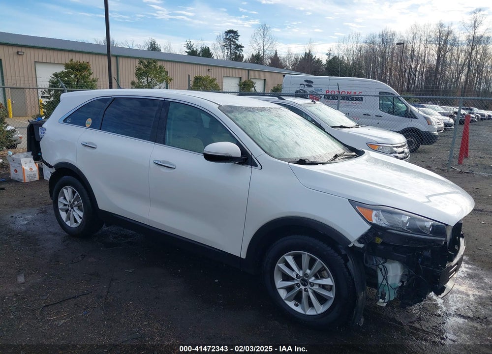 2019 KIA SORENTO 3.3L LX VIN: 5XYPG4A50KG559055