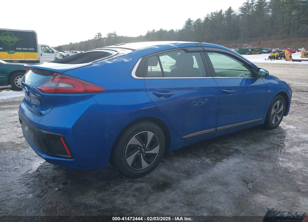 2017 HYUNDAI IONIQ HYBRID VIN: KMHC75LC1HU031768
