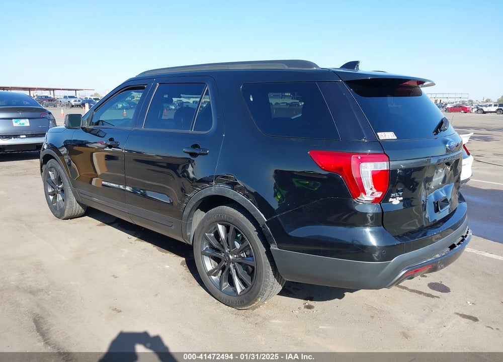 2017 FORD EXPLORER XLT VIN: 1FM5K7D85HGC22041