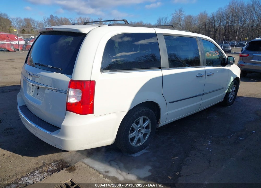 2011 CHRYSLER TOWN & COUNTRY TOURING VIN: 2A4RR5DG3BR655547