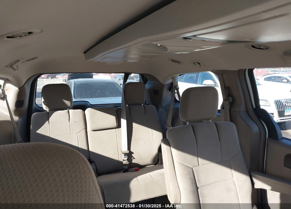 2011 CHRYSLER TOWN & COUNTRY TOURING VIN: 2A4RR5DG3BR655547