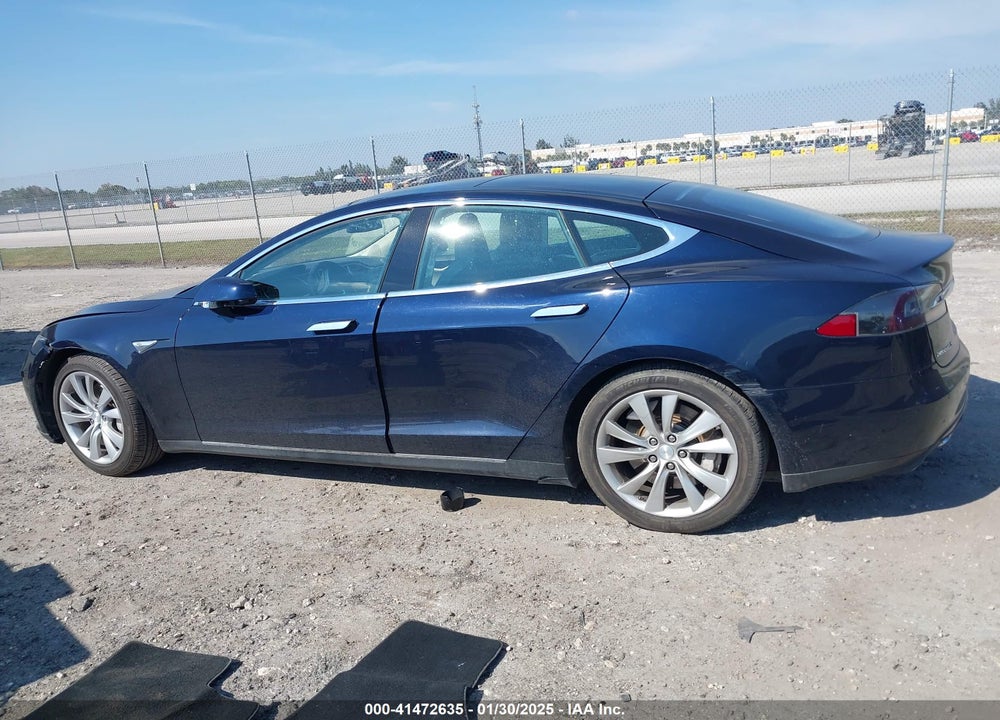 2014 TESLA MODEL S VIN: 5YJSA1H1XEFP28376