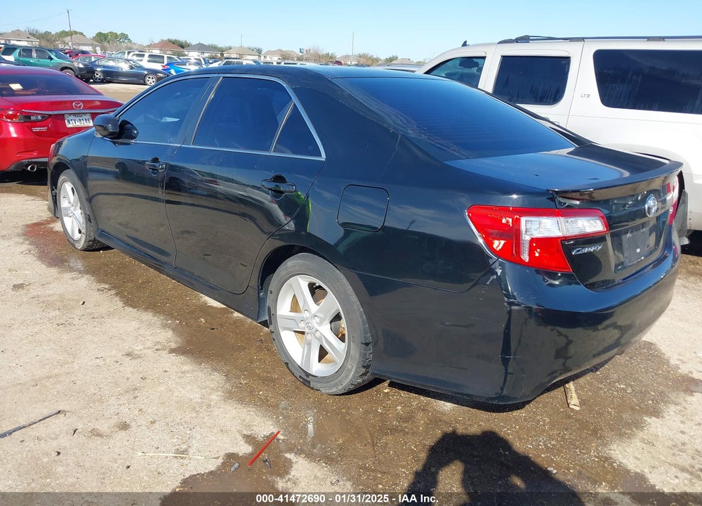 2014 TOYOTA CAMRY SE VIN: 4T1BF1FK7EU771881