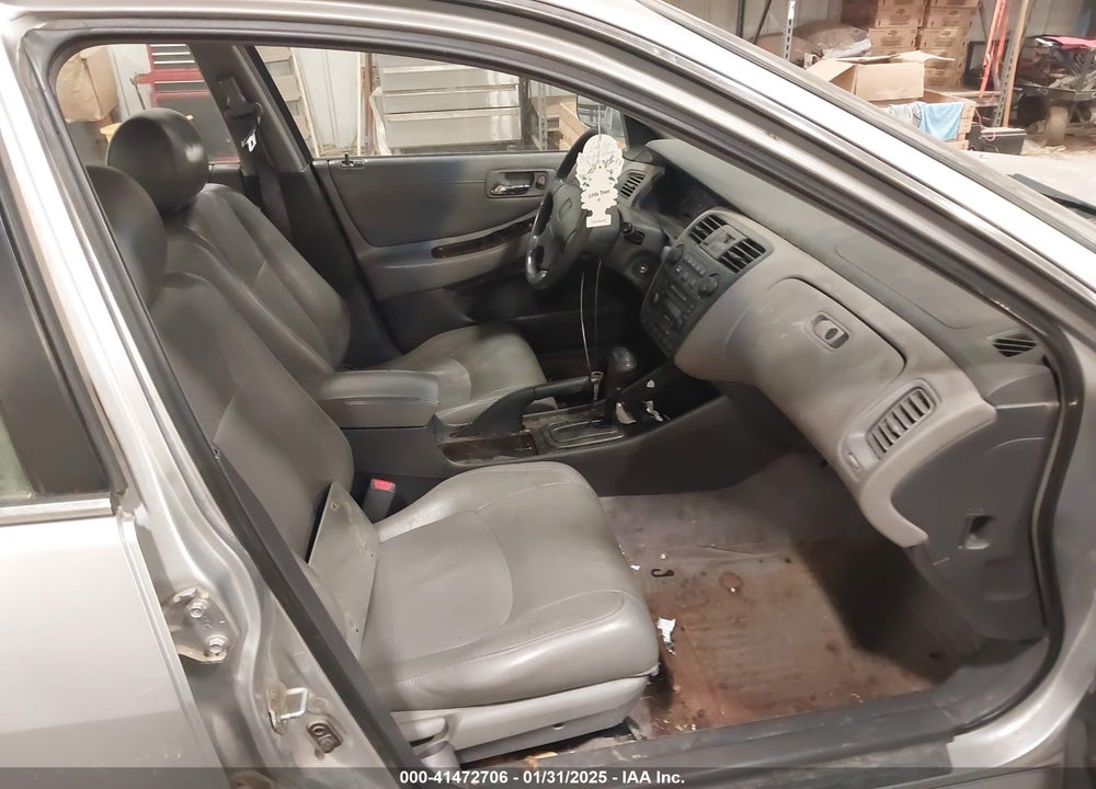 2002 HONDA ACCORD 2.3 EX VIN: JHMCG56672C034096