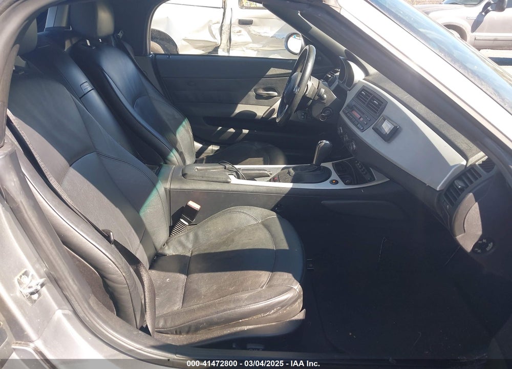 2006 BMW Z4 3.0I VIN: 4USBU33556LW68934