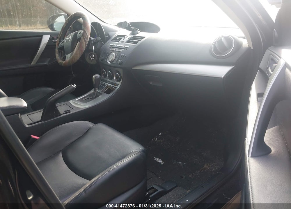 2011 MAZDA 3 VIN: JM1BL1W55B1467596