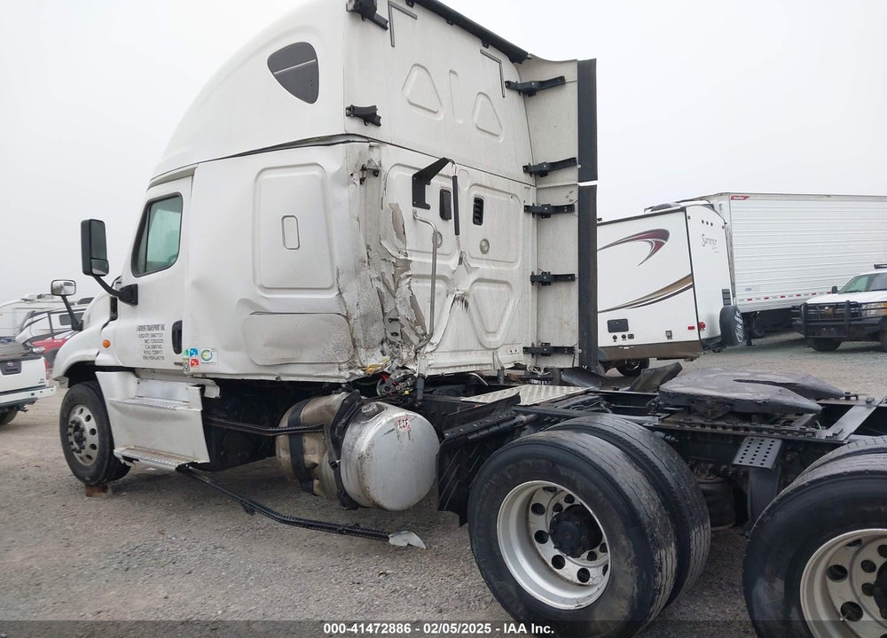 2017 FREIGHTLINER CASCADIA 125 --- VIN: 3AKJGLDRXHSHJ4710