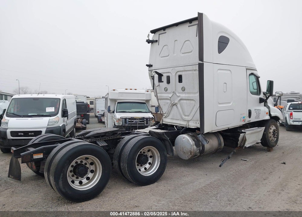 2017 FREIGHTLINER CASCADIA 125 --- VIN: 3AKJGLDRXHSHJ4710