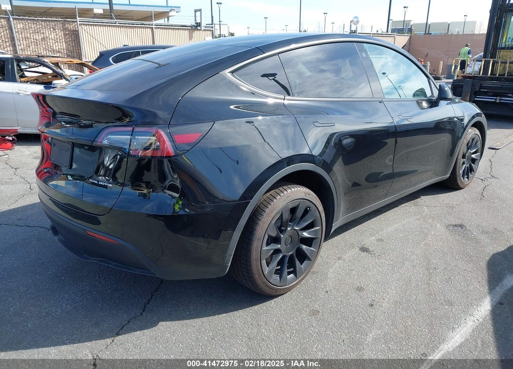2022 TESLA MODEL Y LONG RANGE DUAL MOTOR ALL-WHEEL DRIVE VIN: 7SAYGAEE9NF541939