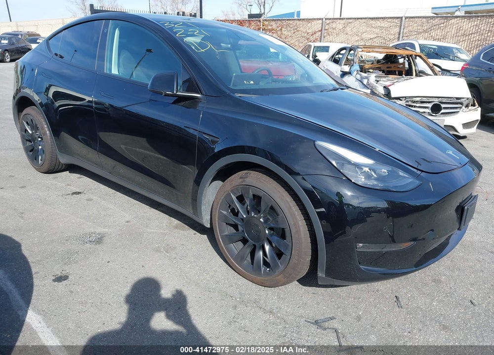 2022 TESLA MODEL Y LONG RANGE DUAL MOTOR ALL-WHEEL DRIVE VIN: 7SAYGAEE9NF541939
