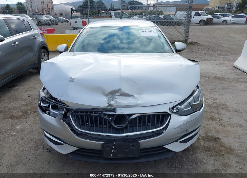 2018 BUICK REGAL SPORTBACK PREFERRED VIN: W04GL6SX2J1134288