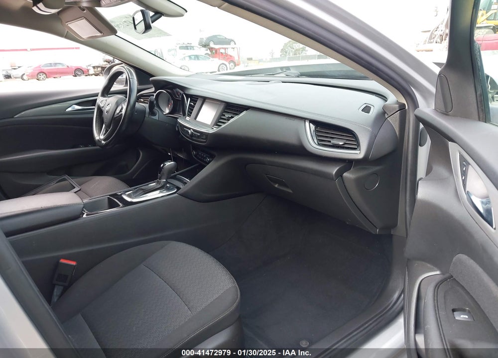 2018 BUICK REGAL SPORTBACK PREFERRED VIN: W04GL6SX2J1134288