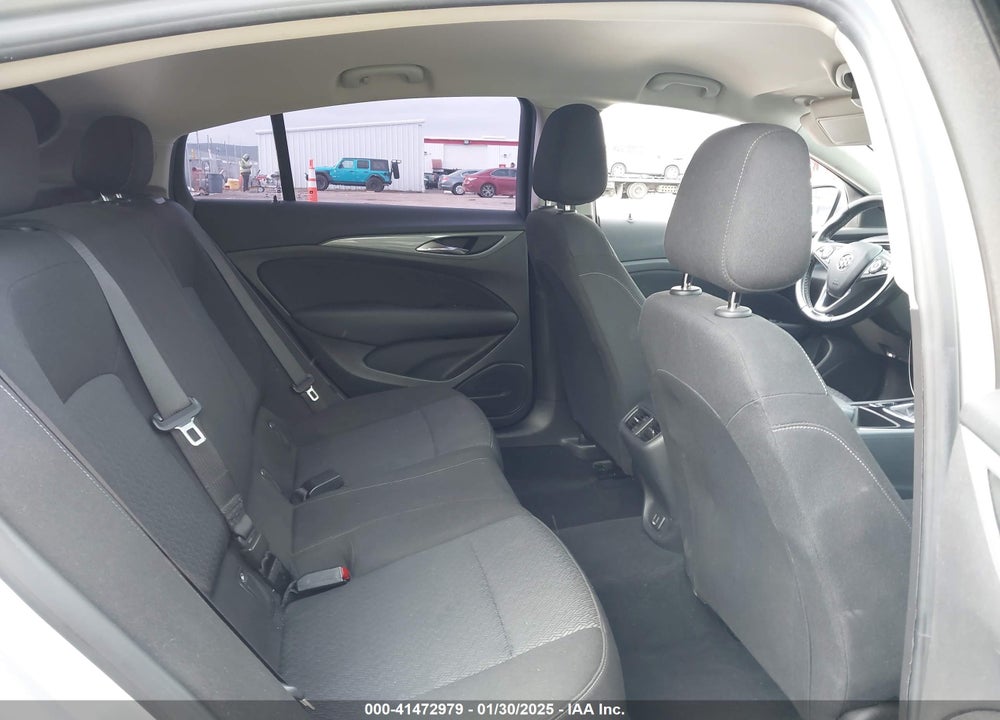 2018 BUICK REGAL SPORTBACK PREFERRED VIN: W04GL6SX2J1134288