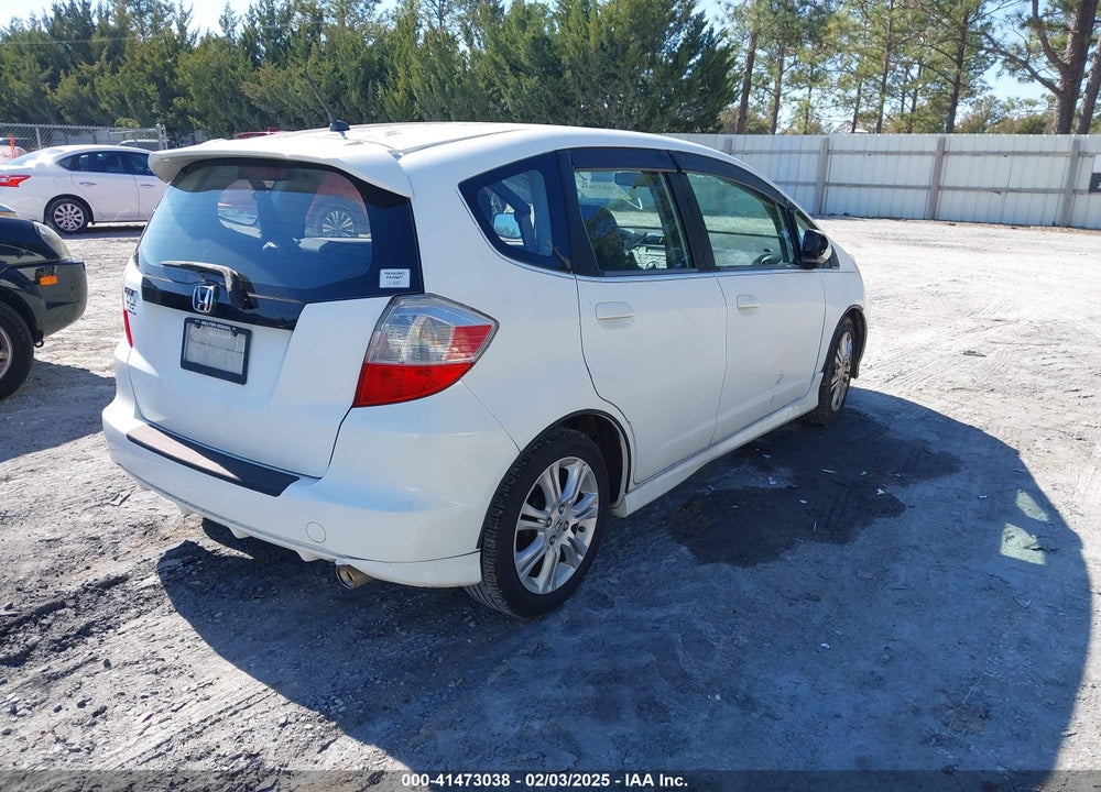 2009 HONDA FIT SPORT VIN: JHMGE88449S014702