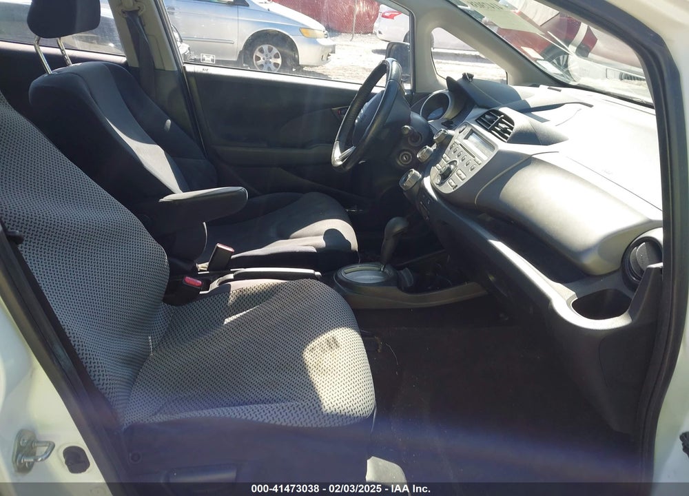 2009 HONDA FIT SPORT VIN: JHMGE88449S014702