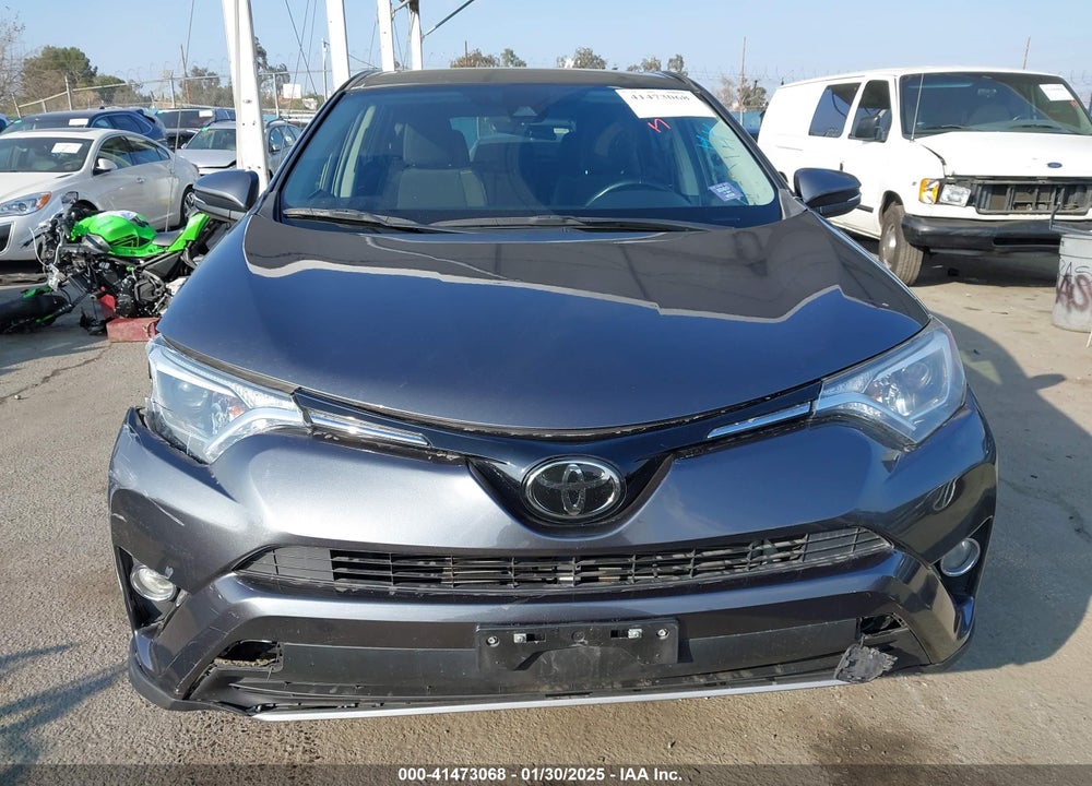 2017 TOYOTA RAV4 XLE VIN: JTMWFREV7HJ144619