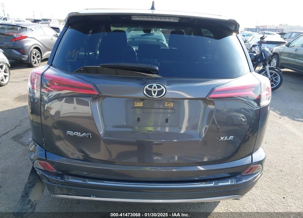 2017 TOYOTA RAV4 XLE VIN: JTMWFREV7HJ144619
