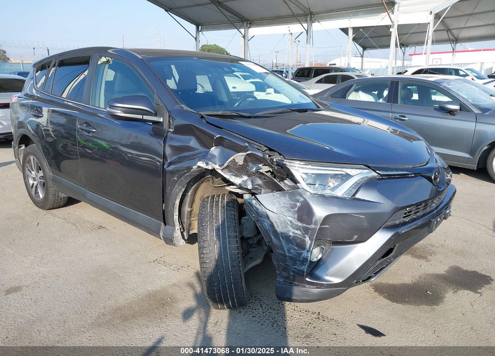 2017 TOYOTA RAV4 XLE VIN: JTMWFREV7HJ144619