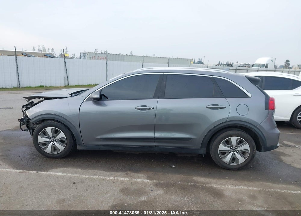 2017 KIA NIRO VIN: KNDCB3LC8H5101283