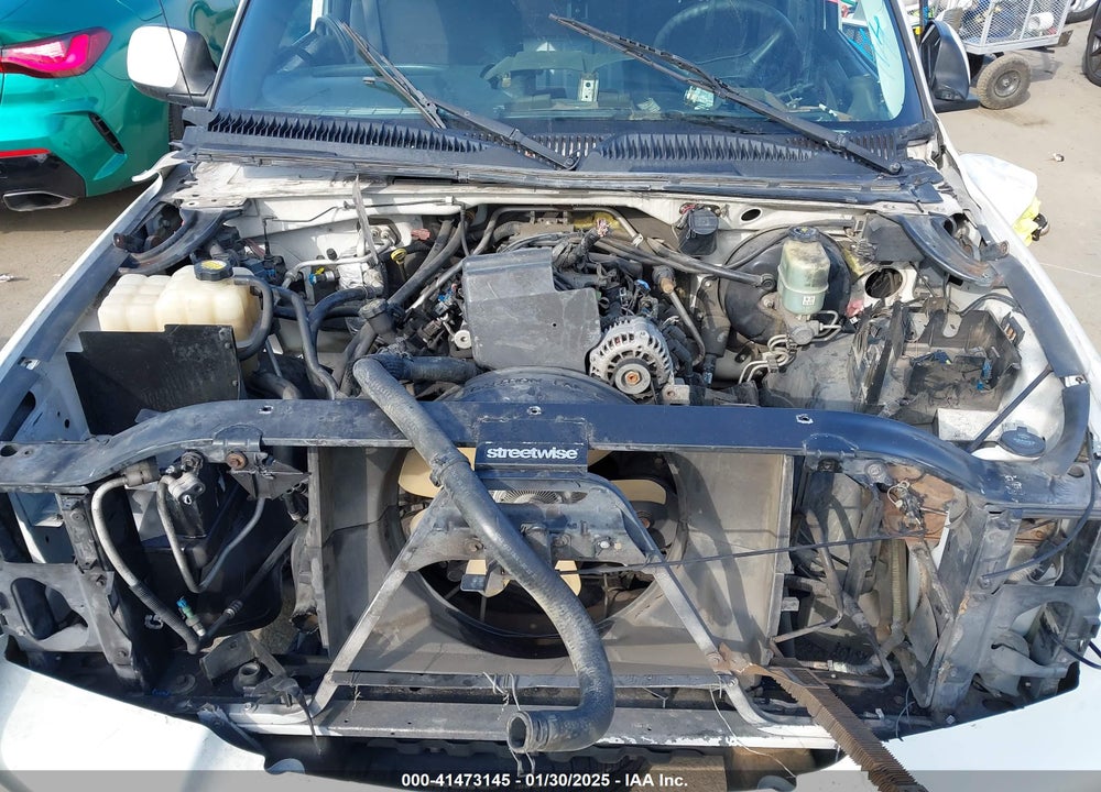 2001 CHEVROLET SILVERADO 1500 LS VIN: 1GCEC19T61Z209787