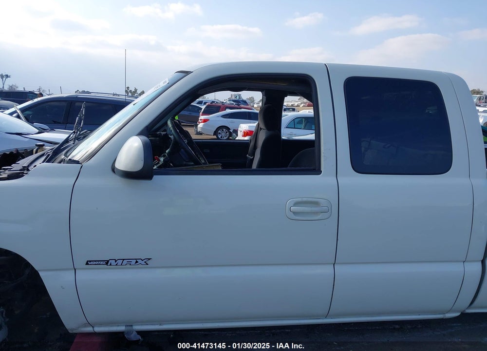 2001 CHEVROLET SILVERADO 1500 LS VIN: 1GCEC19T61Z209787