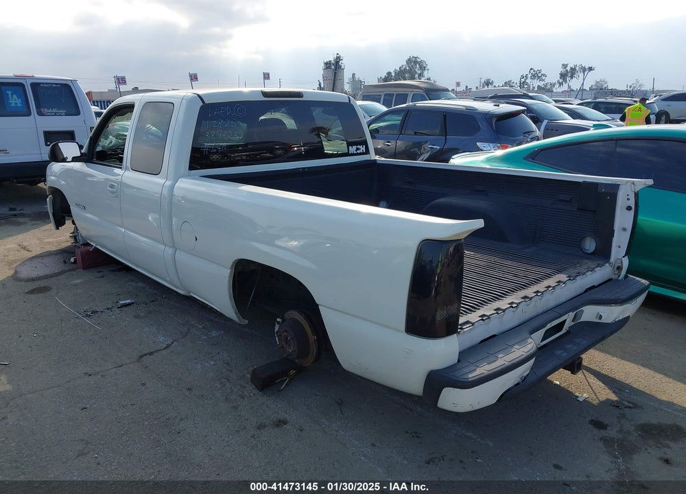 2001 CHEVROLET SILVERADO 1500 LS VIN: 1GCEC19T61Z209787