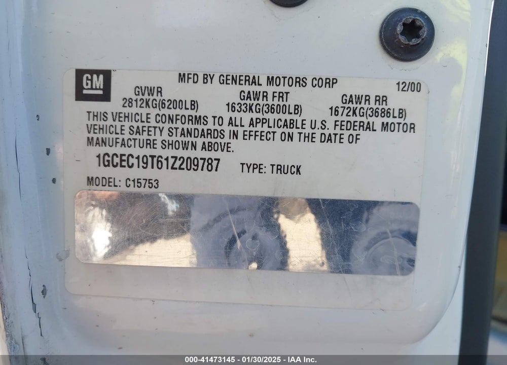 2001 CHEVROLET SILVERADO 1500 LS VIN: 1GCEC19T61Z209787