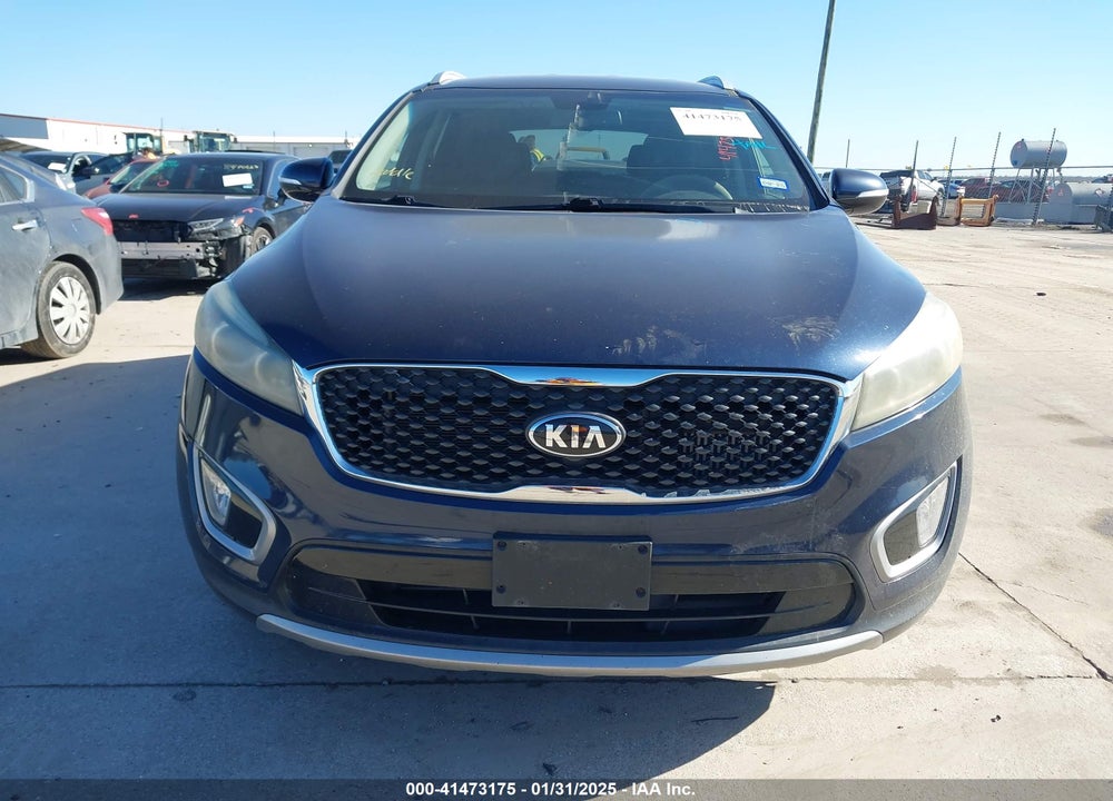 2016 KIA SORENTO 2.0T EX VIN: 5XYPHDA10GG127406