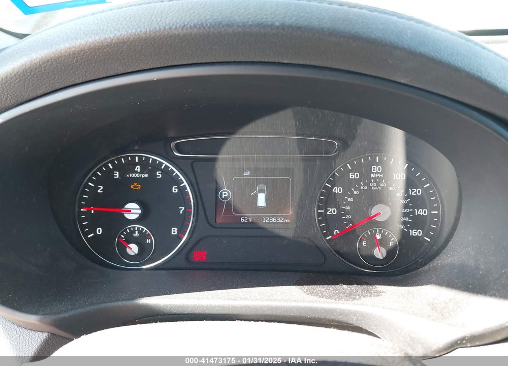 2016 KIA SORENTO 2.0T EX VIN: 5XYPHDA10GG127406