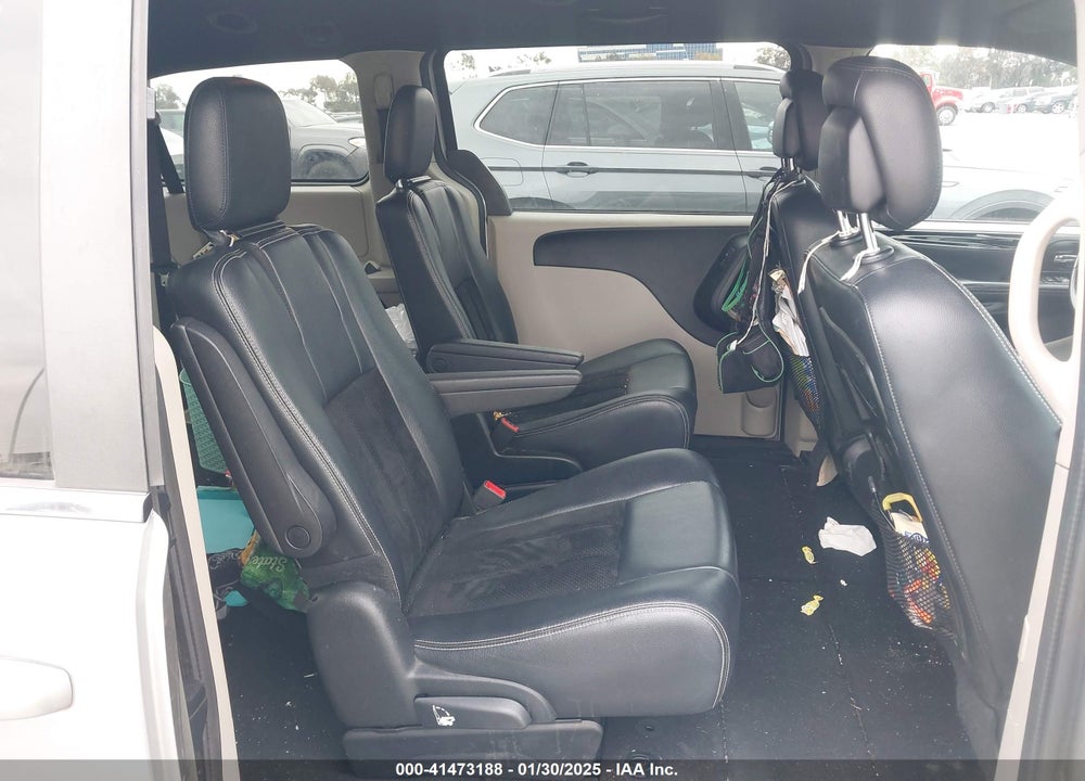 2017 DODGE GRAND CARAVAN SXT VIN: 2C4RDGCG7HR573735