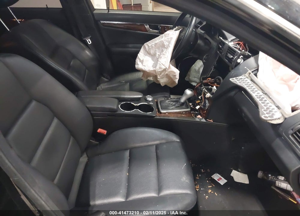 2011 MERCEDES-BENZ C 300 VIN: WDDGF8BB6BR172631