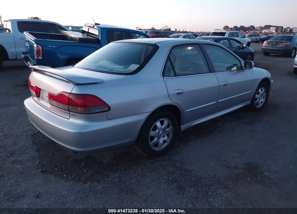 2001 HONDA ACCORD 2.3 EX VIN: 1HGCG66821A053398