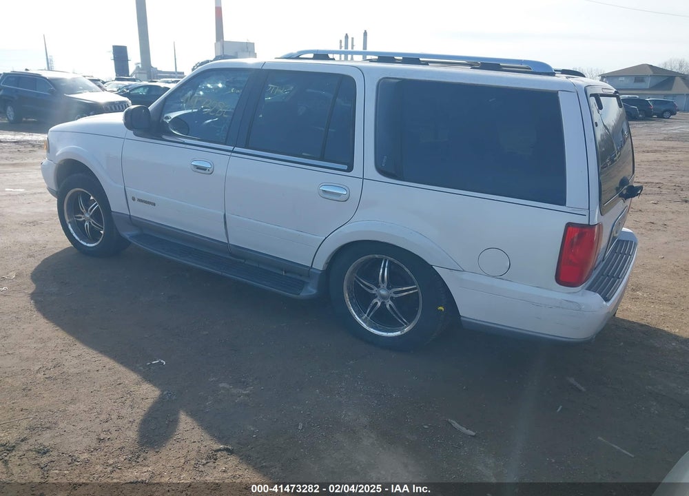 2001 LINCOLN NAVIGATOR VIN: 5LMFU28R51LJ32175