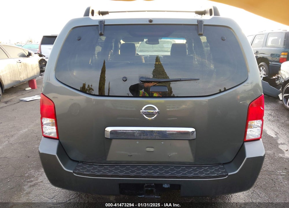 2005 NISSAN PATHFINDER SE VIN: 5N1AR18U35C745284
