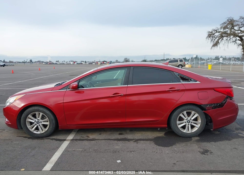2013 HYUNDAI SONATA VIN: 5NPEB4AC5DH651729