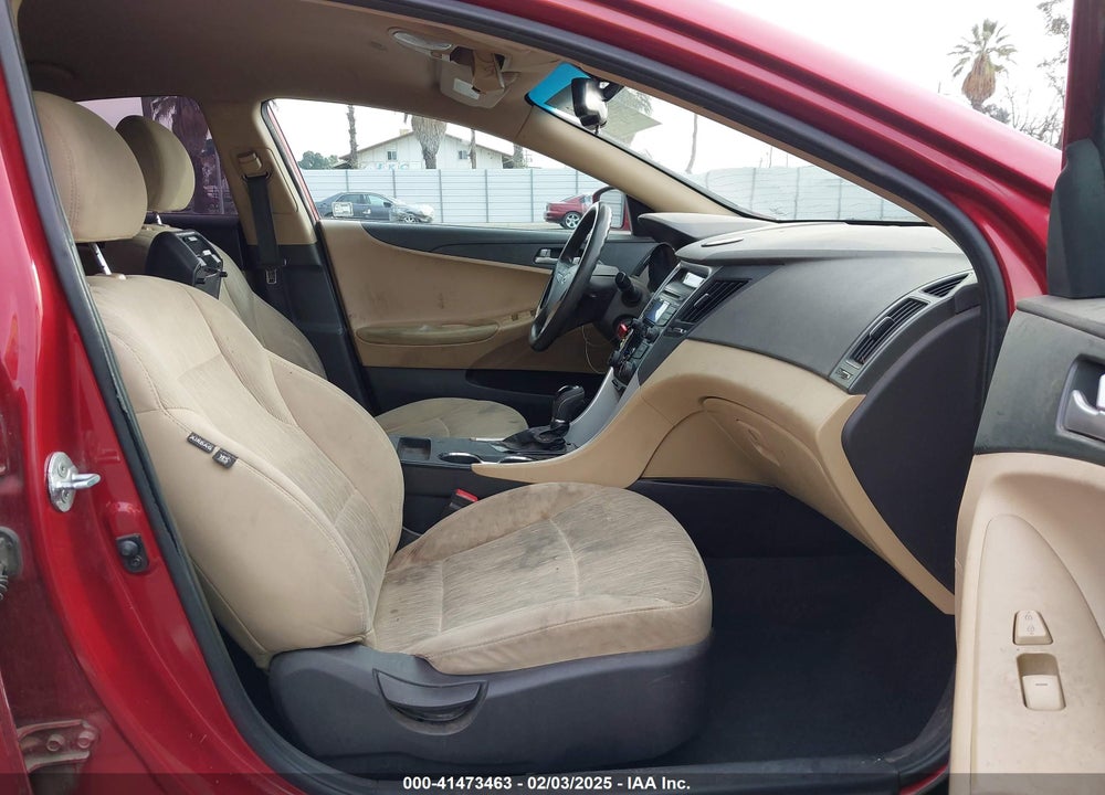2013 HYUNDAI SONATA VIN: 5NPEB4AC5DH651729