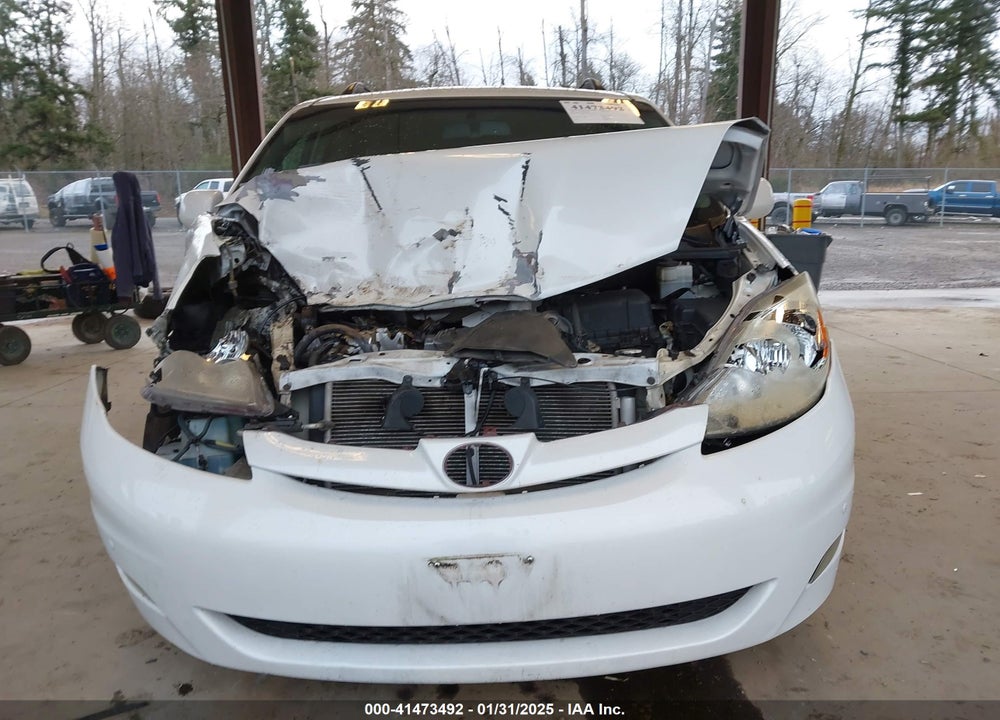 2009 TOYOTA SIENNA VIN: 5TDBK22C29S025062
